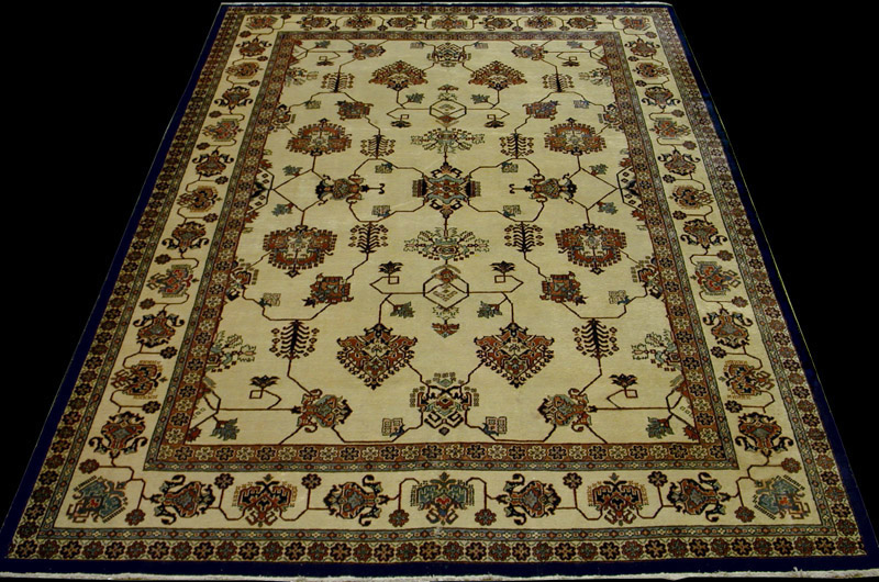 Antique Persian Tabriz RugAntique Tabriz rug
Size RN#tb 28111 circa 1920