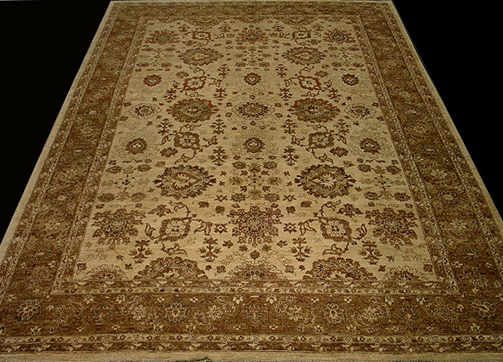 Contemporary Sultanabad Design RugWoven in Pakistan, 10' x 14' RN#rp26922